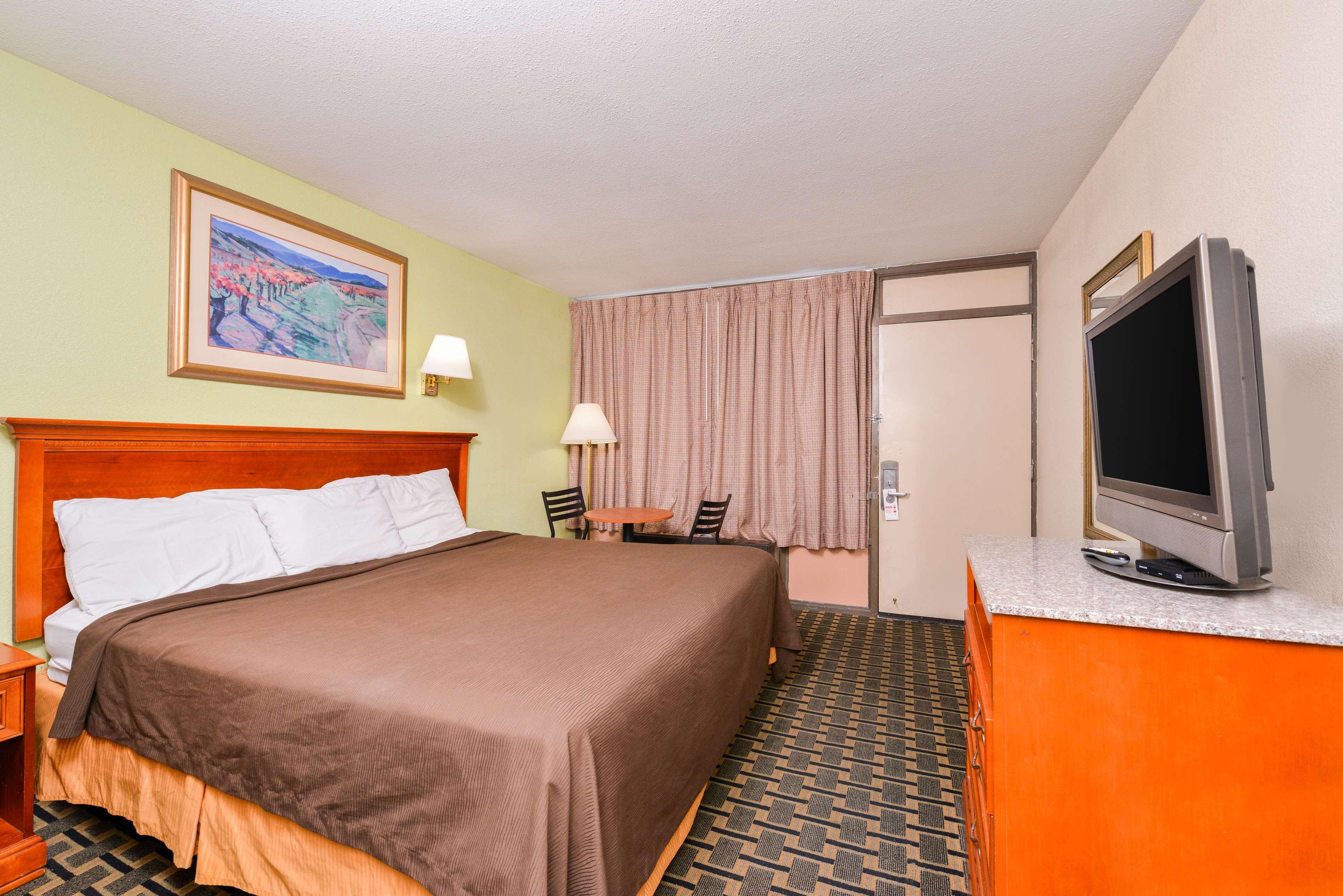 Americas Best Value Inn-Nashville/Airport South Экстерьер фото